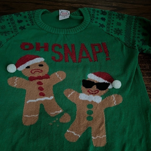 Well Worn Holiday Sweater size M - Picture 2 of 7